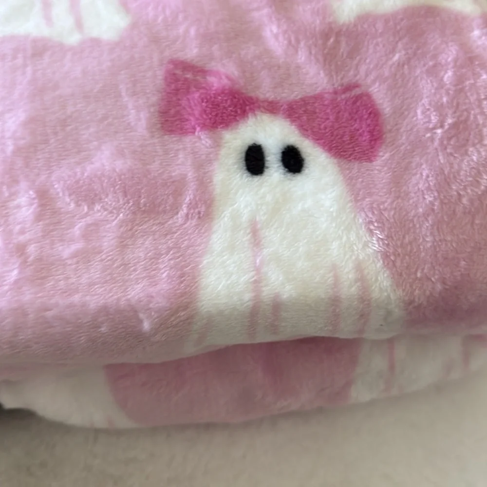 NEW Halloween Spooky Vibes Pink Ghosts with Bows Full/Queen Blanket 🎀🎀👻👻